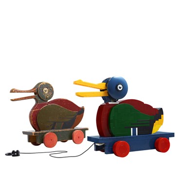 LEGO House exclusive set - The wooden duck and the LEGO duck