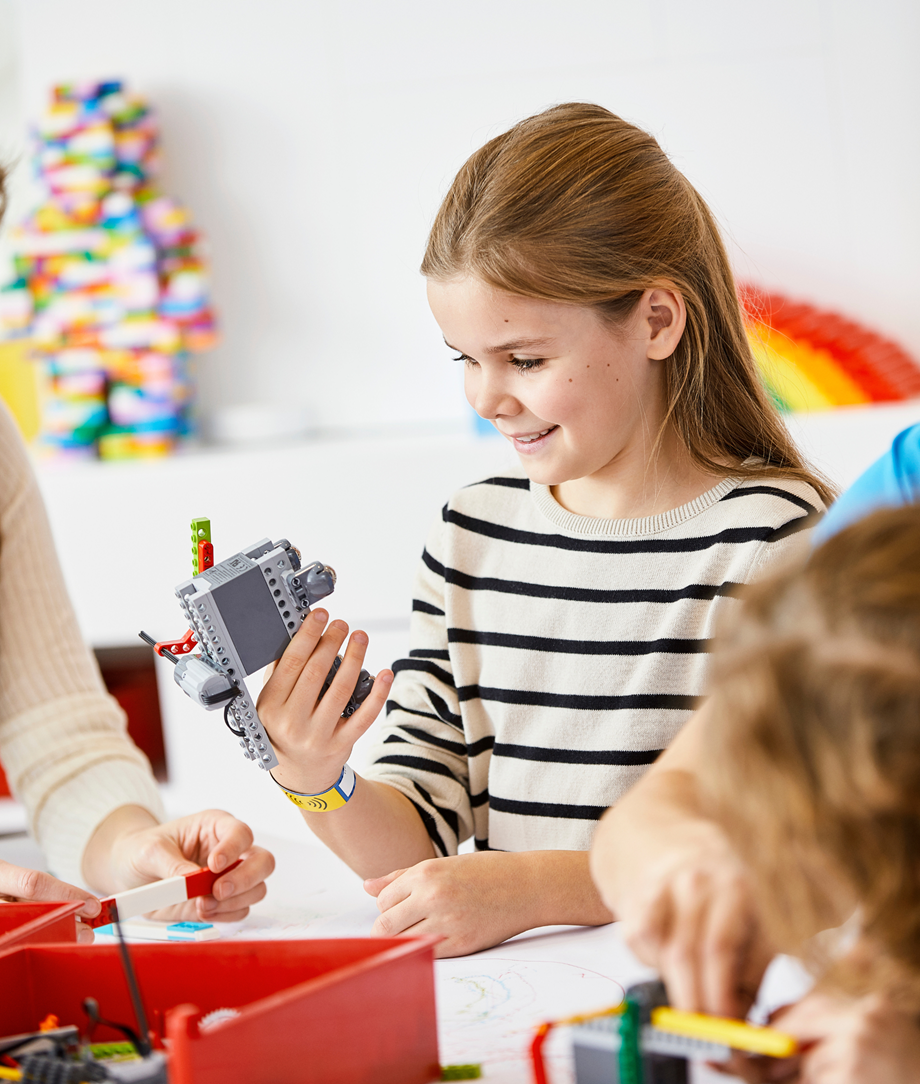 The LEGO House shcool programme - Learning through play.