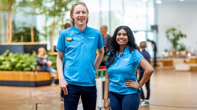 LEGO-house-employees