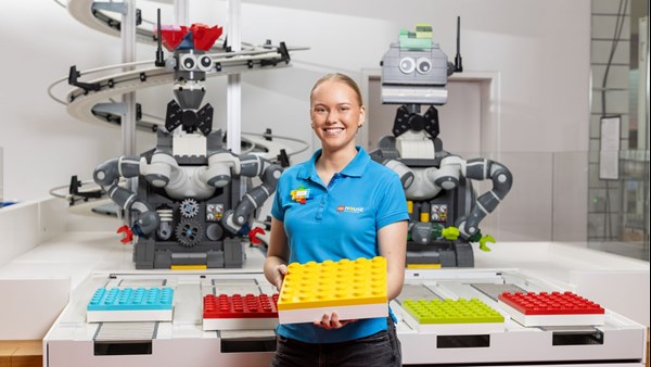 MINI CHEF Reopens at LEGO House 