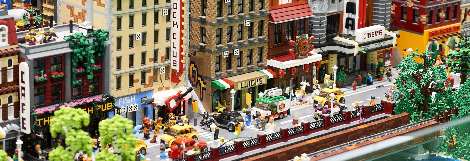 30 LEGO projects for your interior decor