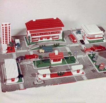 LBS-Spring24-740X724-6-Thumbnail