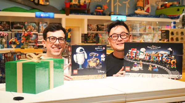 Designer Wish List Signing